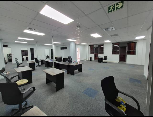331M² OFFICE TO LET IN RIVONIA
